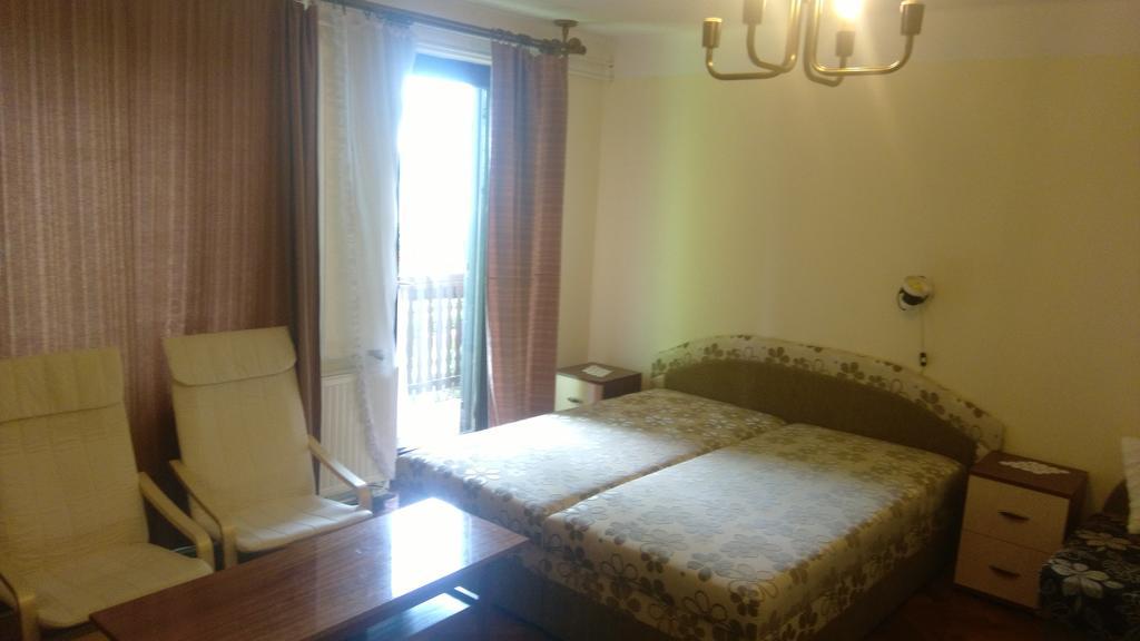Park Apartment *